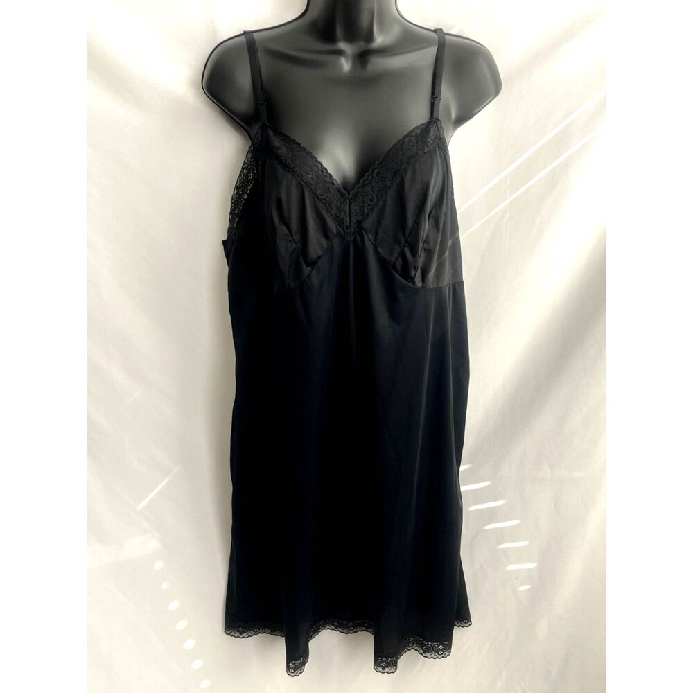 Vanity Fair Vintage Black Nylon Nightgown Slip Lace Trim sz 12/18 Sexy Victorian